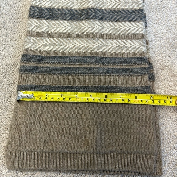BANANA Republic tan brown gray cream striped warm fall winter knit scarf - Picture 5 of 6